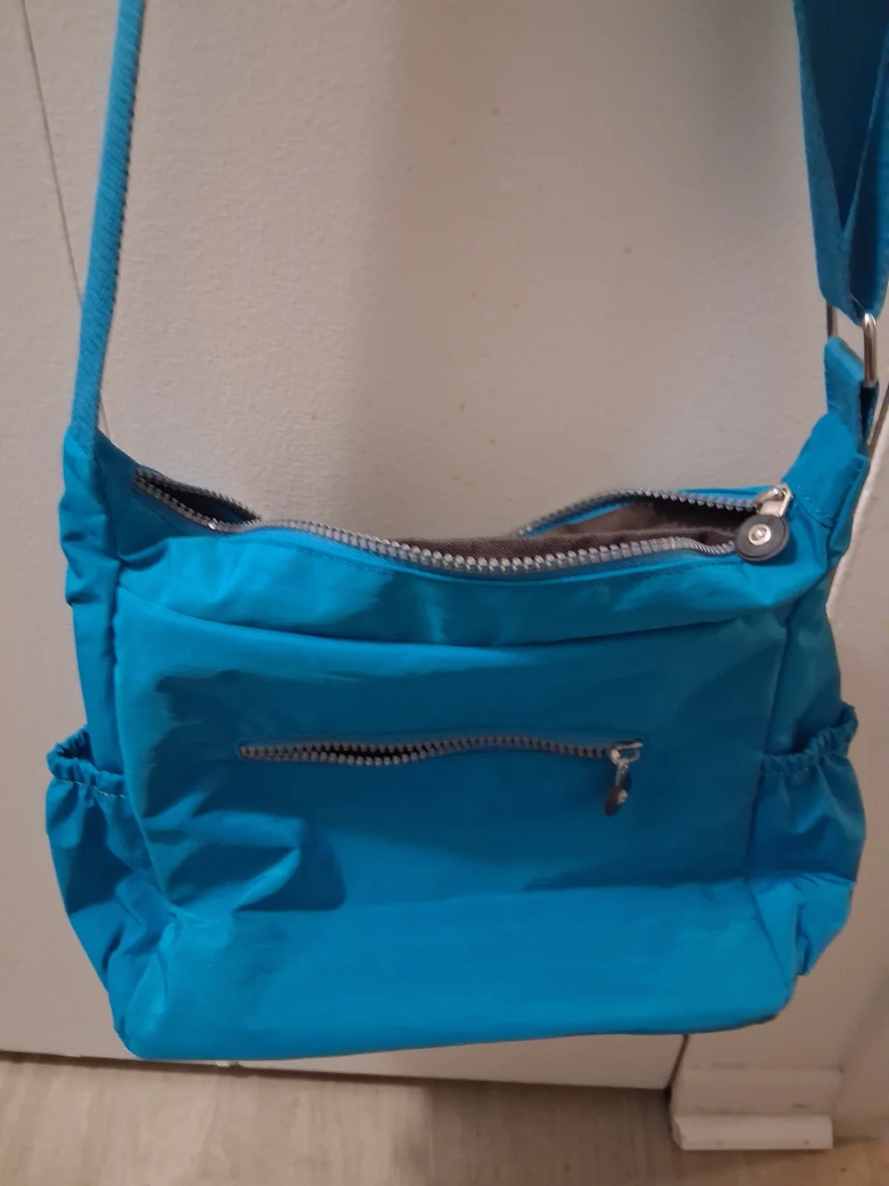Tea Nylonl Crossbody Shoulder Bag for Ladies - Lightweight Everyday Carry